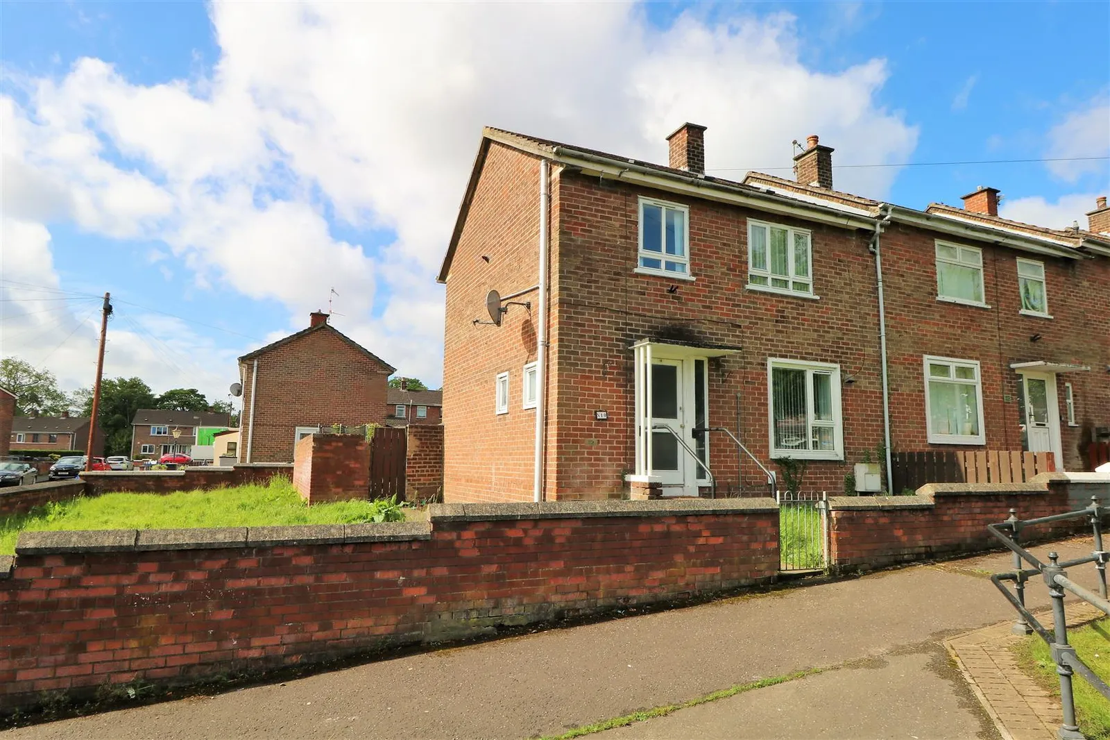 3 bedroom end terrace for sale at 10 Mount Vernon Drive Belfast BT15 4BP