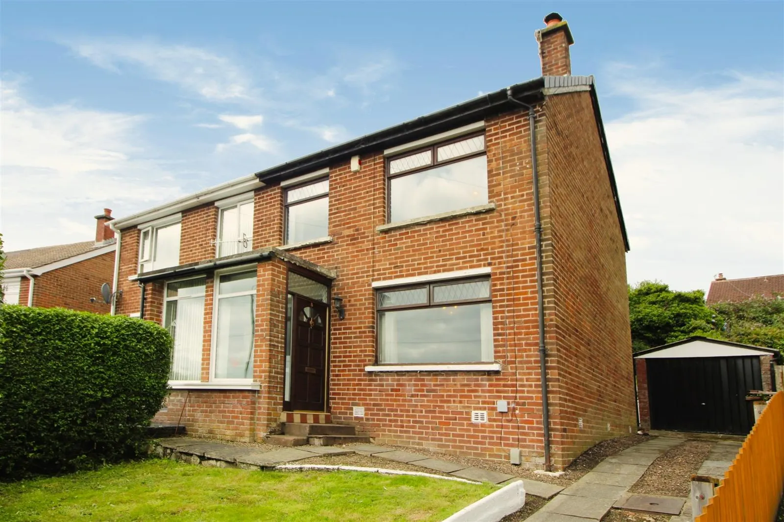 3 bedroom semi-detached to rent at 8 Church Drive Newtownabbey BT36 6EX