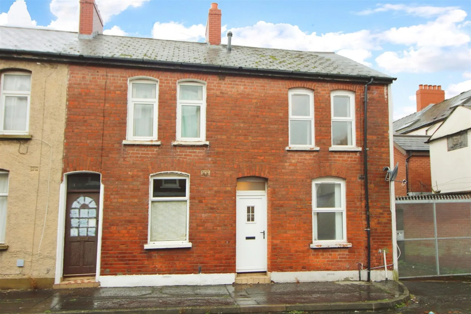 2 bedroom end terrace to rent at 1 Bootle Street Belfast BT13 3GQ