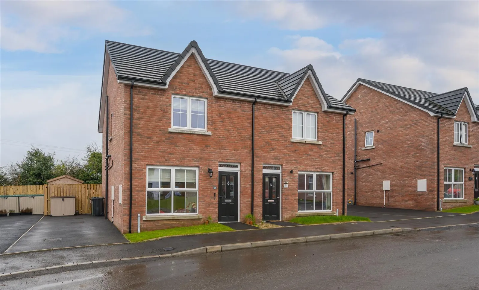 3 bedroom semi-detached to rent at 29 Sir Richard Wallace Gardens Lisburn BT28 3FL
