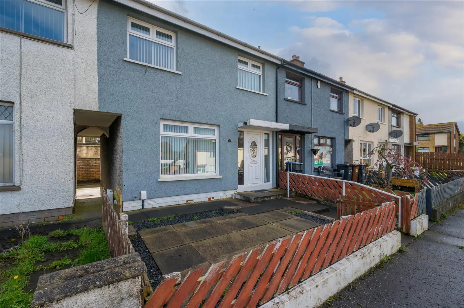 3 bedroom terraced to rent at 59 The Glade Newtownabbey BT36 5NN