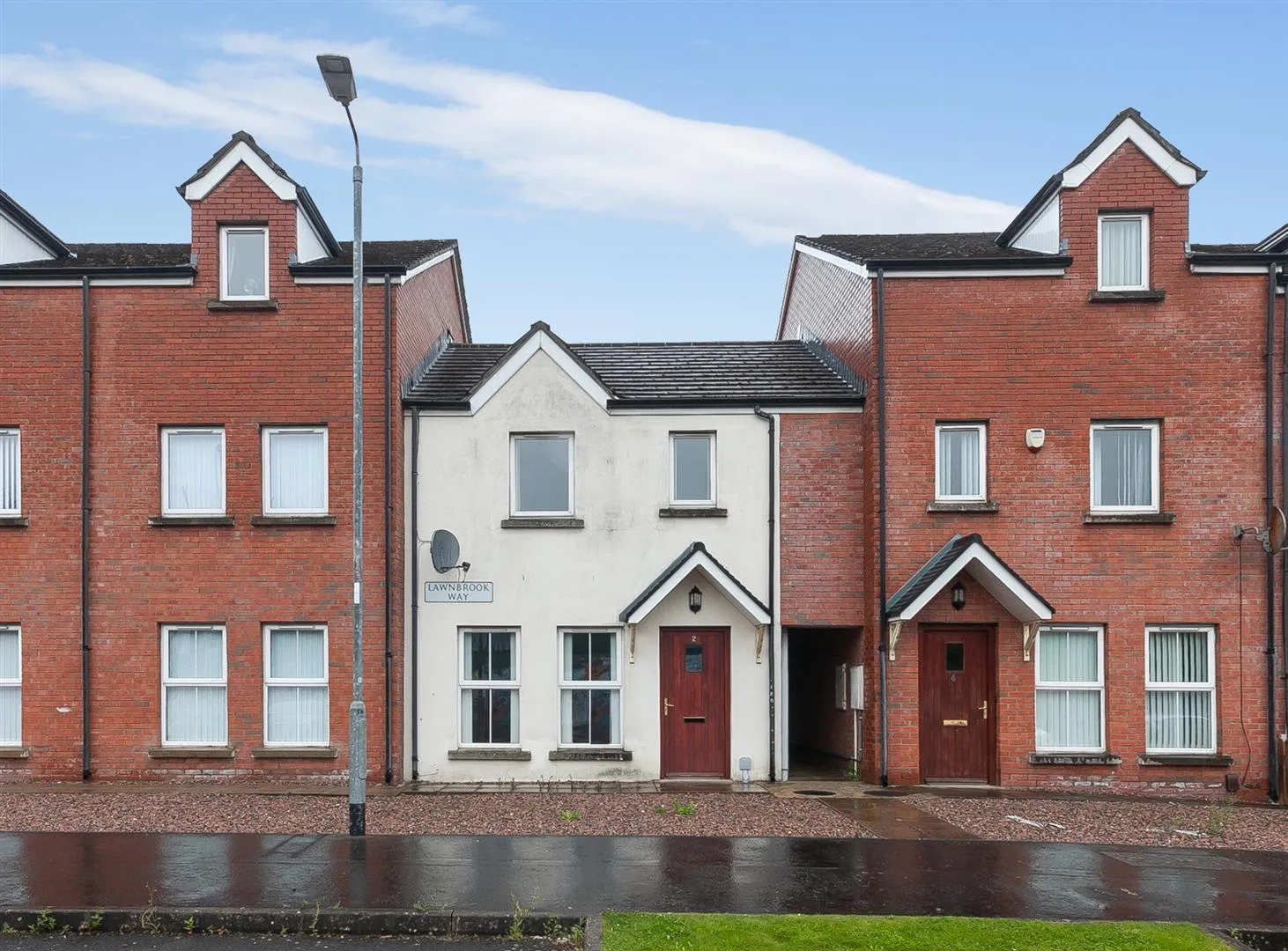 3 bedroom townhouse to rent at 2 Lawnbrook Way Belfast BT13 2AR
