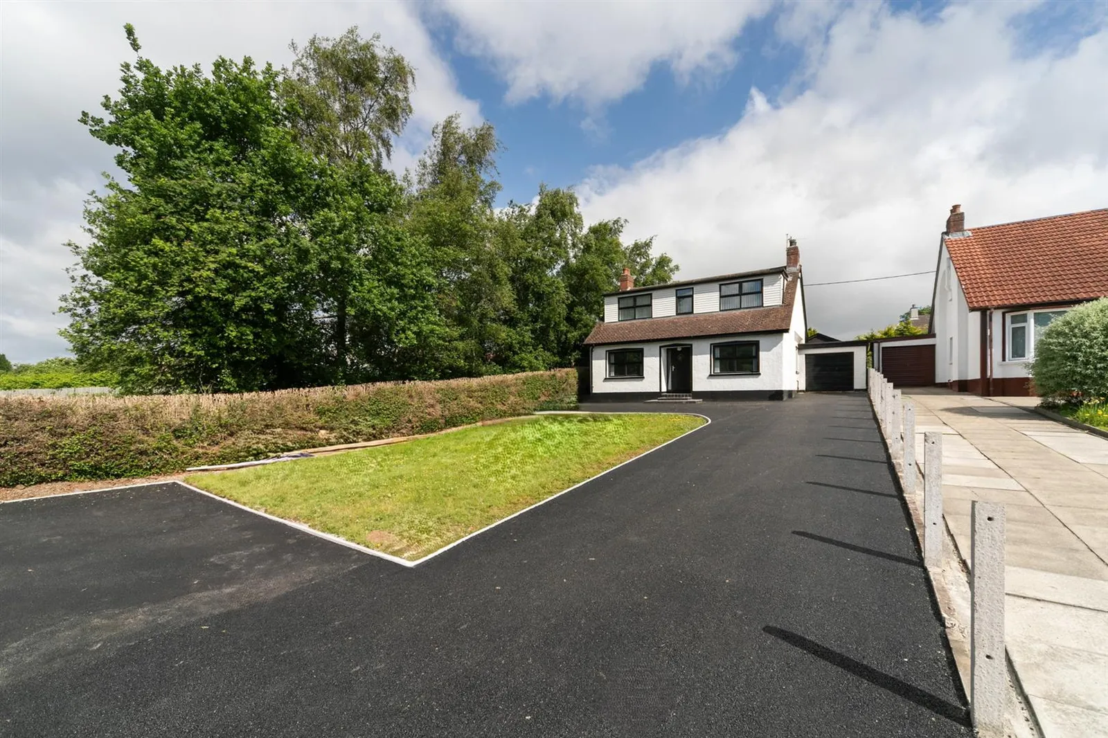 4 bedroom detached to rent at 135 Church Road Newtownabbey BT36 6HG