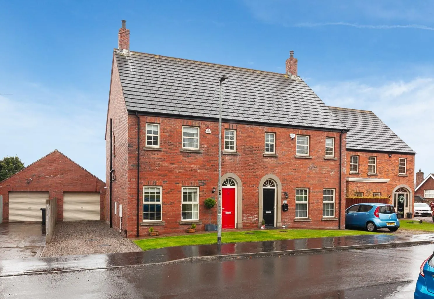 3 bedroom semi-detached to rent at 9 The Cairn Greenisland BT38 8ZT