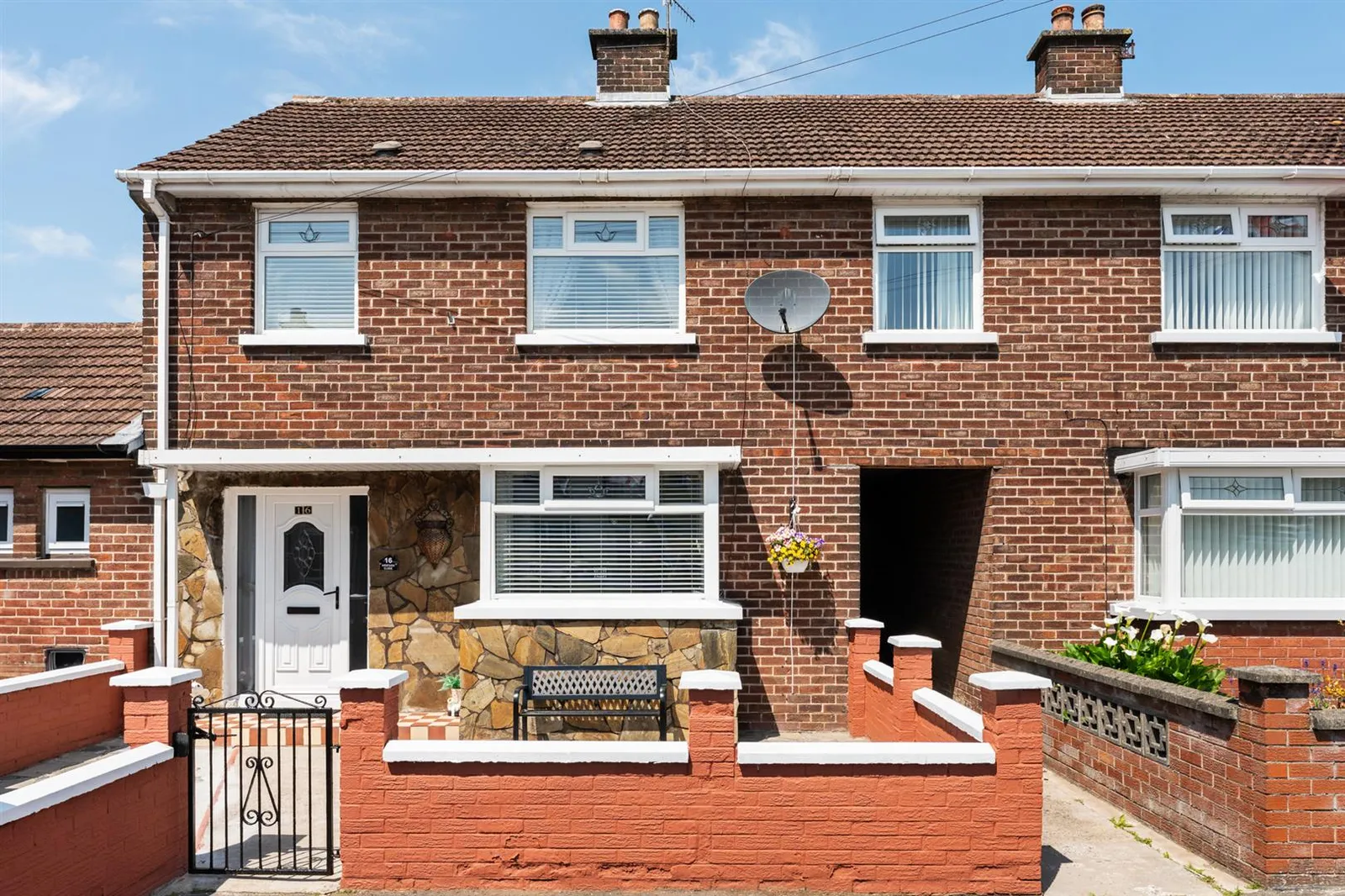 3 bedroom terraced for sale at 16 Ardfarn Close Newtownabbey BT37 9AN