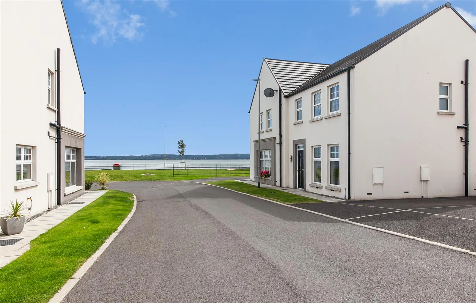 3 bedroom semi-detached for sale at 18 Ashbourne Manor Carrickfergus BT38 8PB