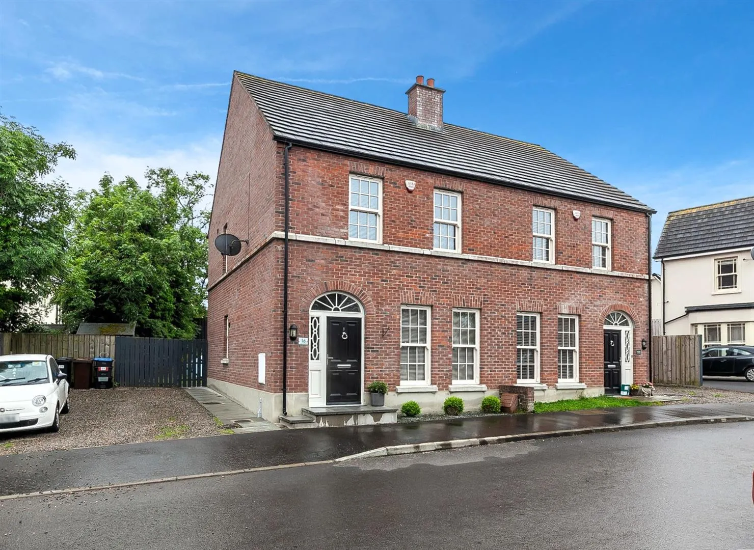 3 bedroom semi-detached to rent at 16 Glen Corr Way Newtownabbey BT36 5QY