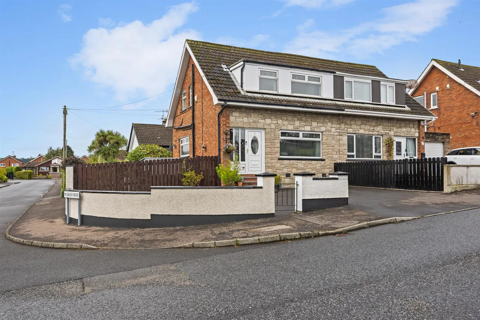 3 bedroom semi-detached for sale at 5 Milebush Crescent Carrickfergus BT38 7QW