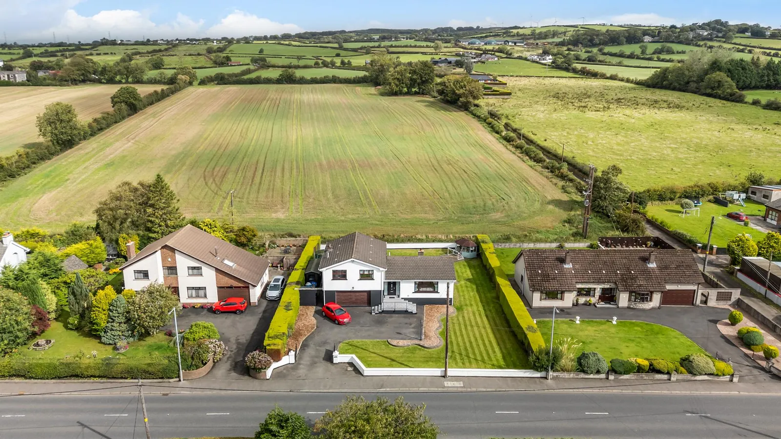 4 bedroom detached for sale at 615 Doagh Road Newtownabbey BT36 5RZ