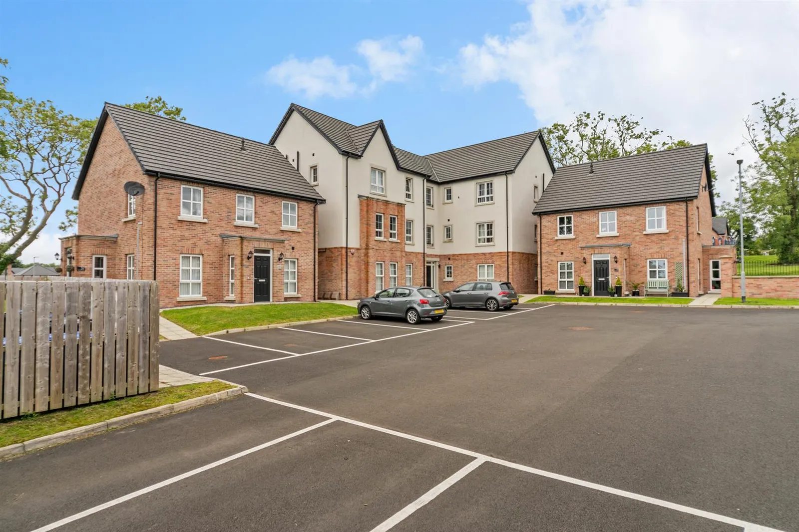 2 bedroom apartment to rent at 31 Ballyveigh Gardens Antrim BT41 2FH