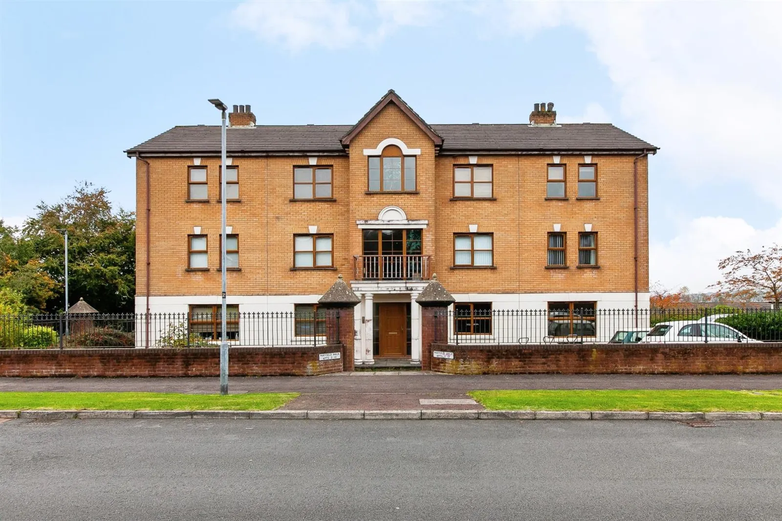 2 bedroom apartment to rent at 4 Mayfield Walk Newtownabbey BT36 7WR