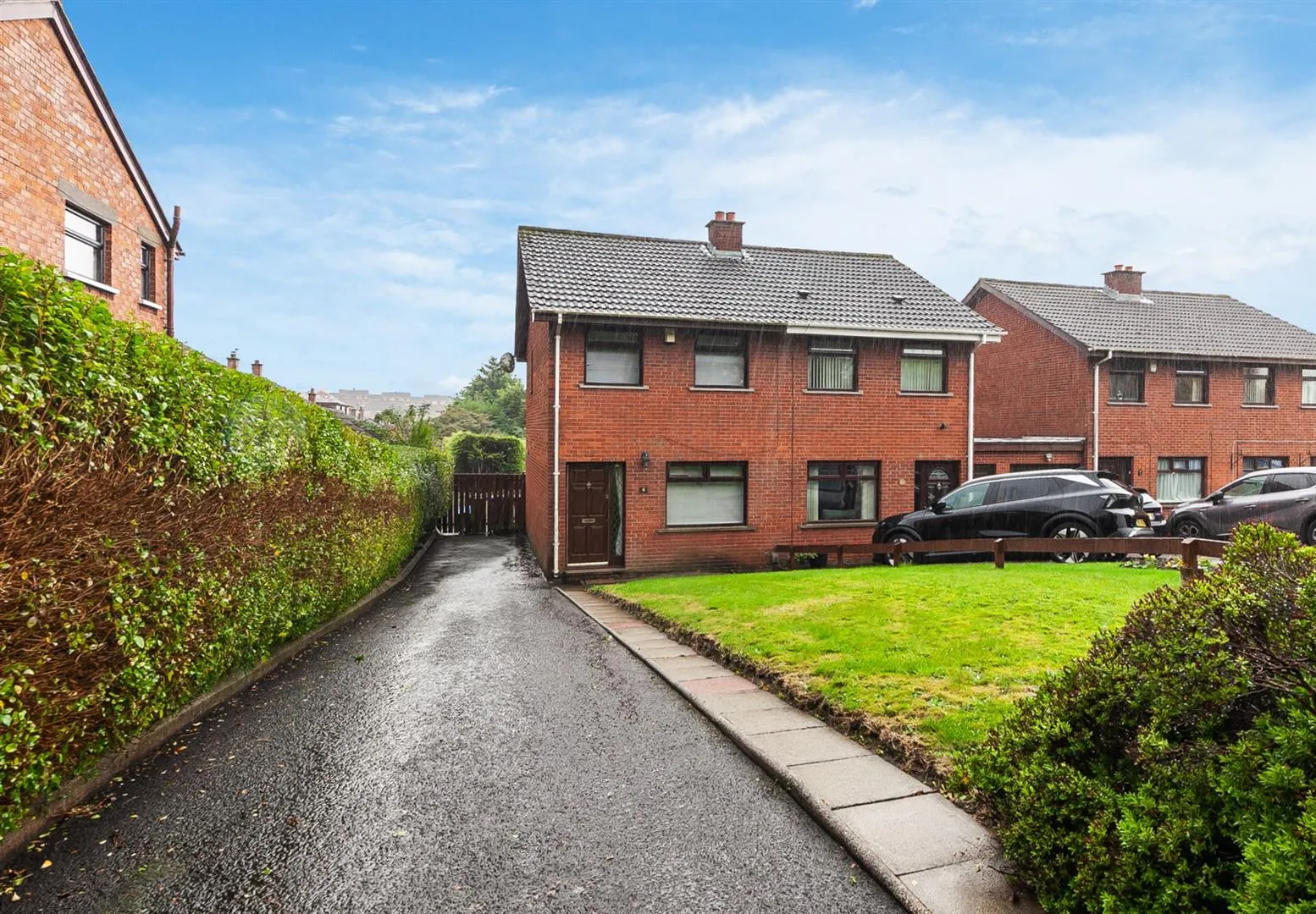 3 bedroom semi-detached to rent at 4 Ferndale Villas Newtownabbey BT36 5GH