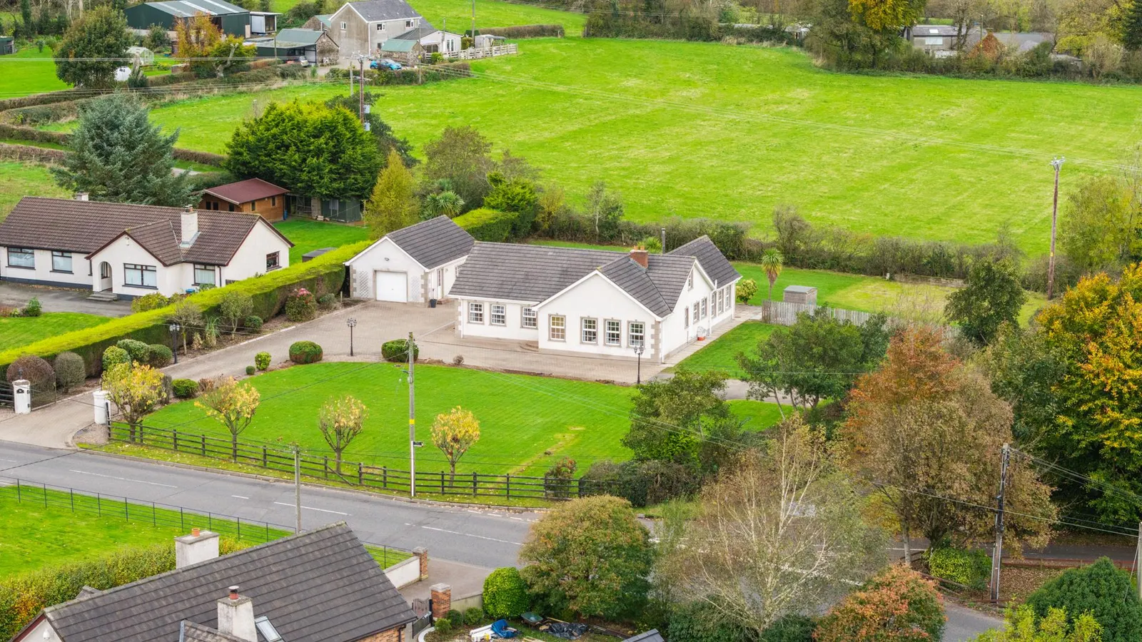 4 bedroom detached for sale at 41 Bernice Road Newtownabbey BT36 4QZ