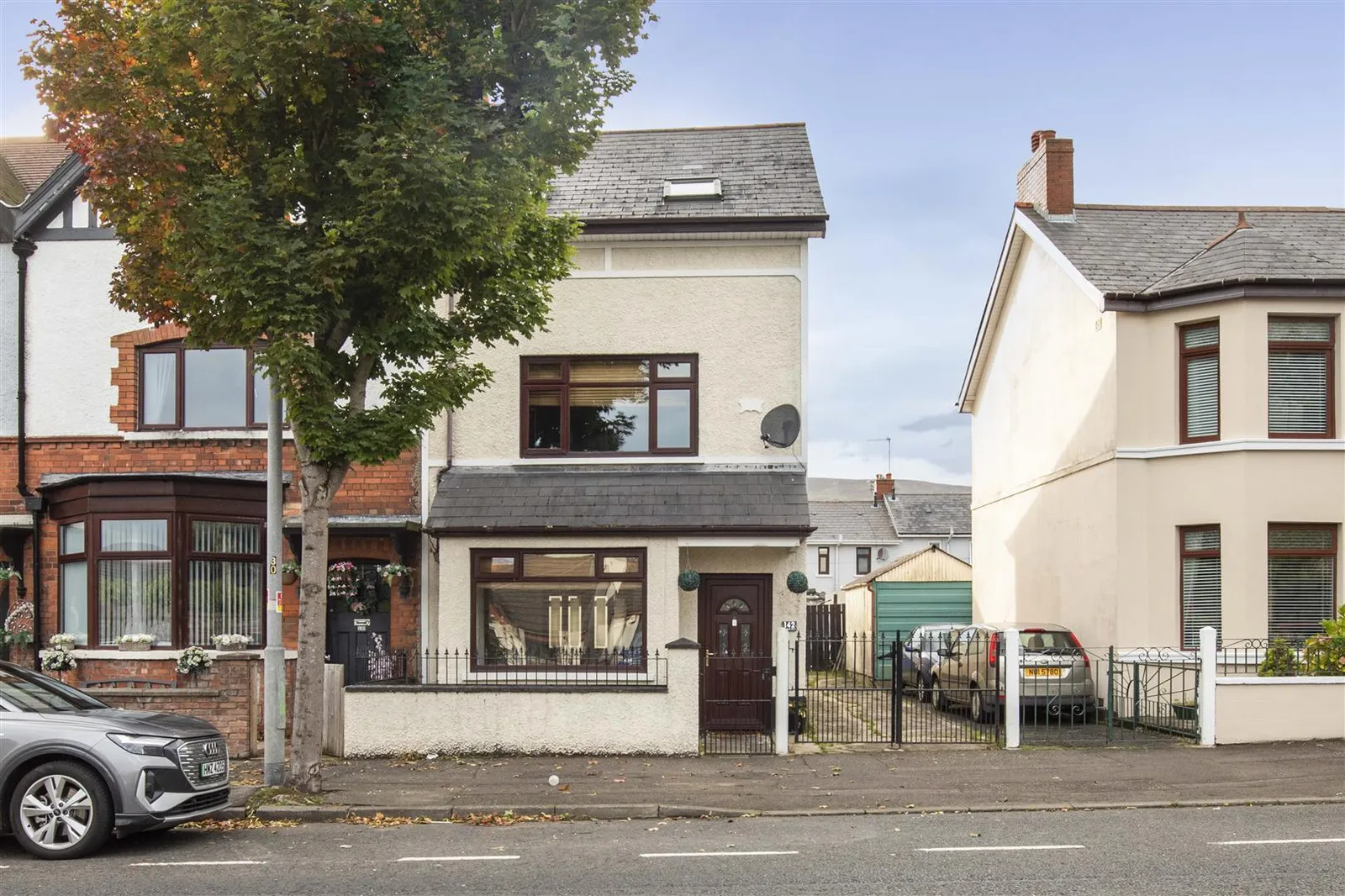 4 bedroom end terrace for sale at 142 Woodvale Road Belfast BT13 3BX