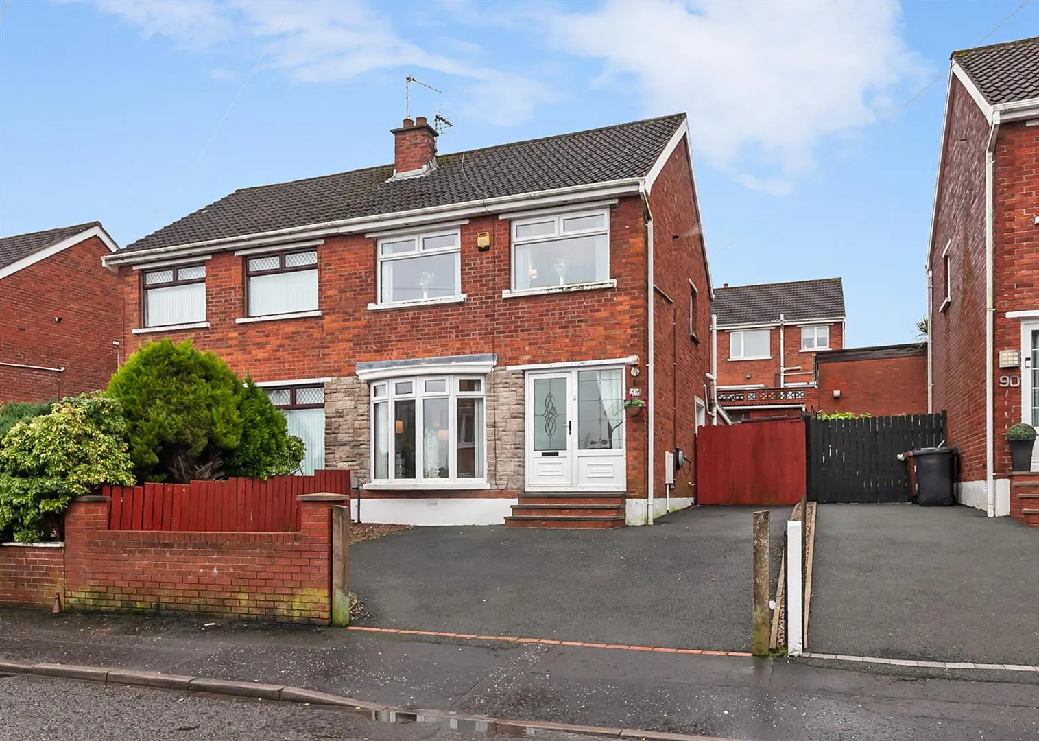 3 bedroom semi-detached for sale at 88 Ferndale Road Newtownabbey BT36 5AS