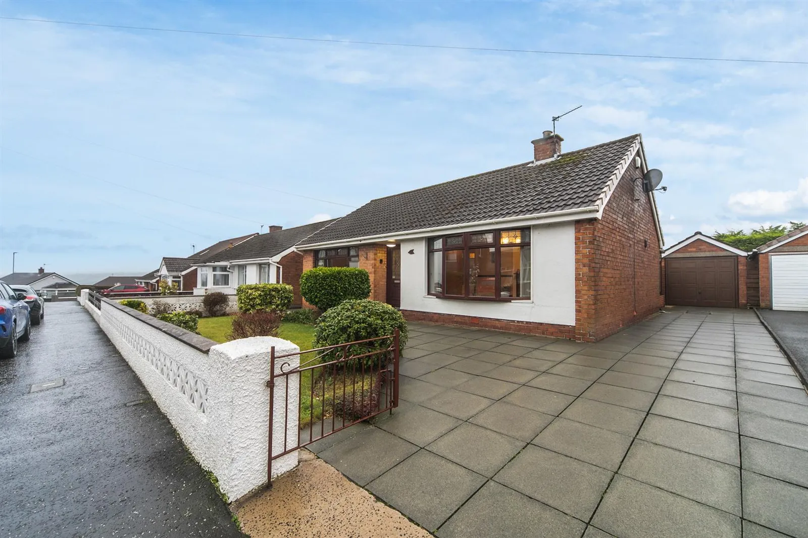 3 bedroom detached for sale at 45 Carnhill Road Newtownabbey BT36 6LB