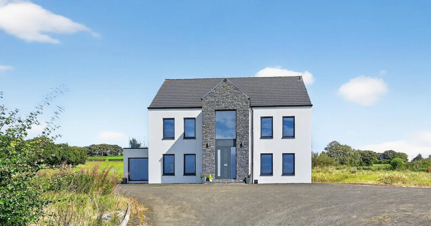 5 bedroom detached for sale at 7 Old Ballynoe Road Antrim BT41 2QZ