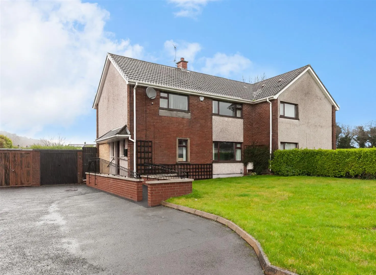 3 bedroom semi-detached for sale at 29 Old Irish Highway Newtownabbey BT37 9LE