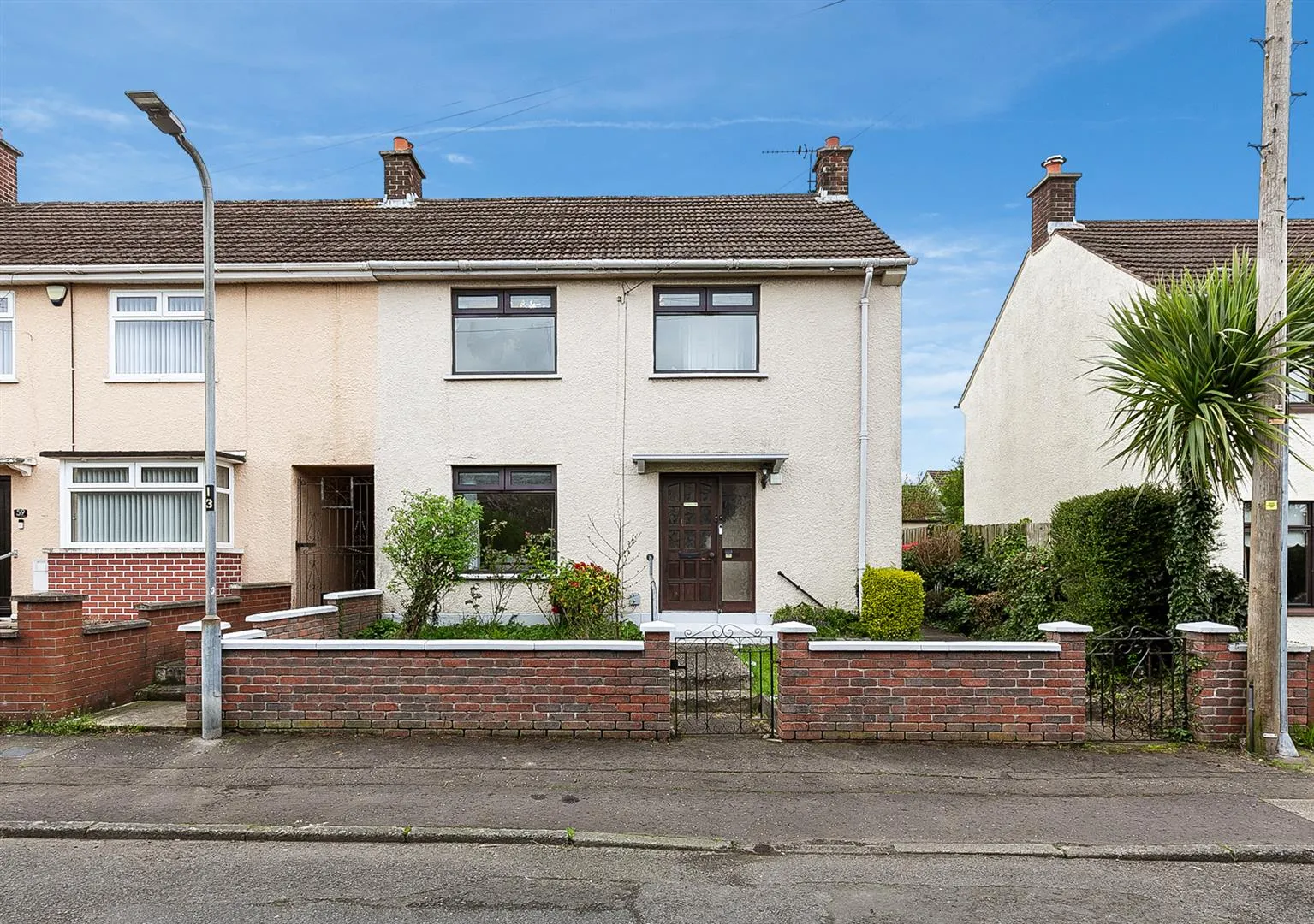 4 bedroom end terrace for sale at 61 Armoy Gardens Newtownabbey BT37 9AU