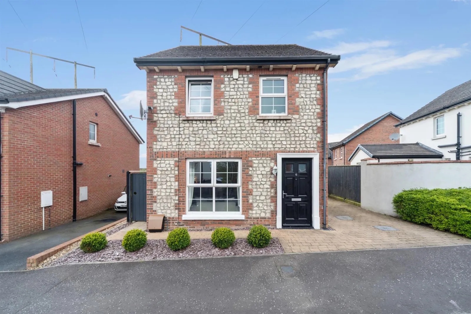 3 bedroom detached for sale at 6 Lady Wallace Brae Lisburn BT28 3WN