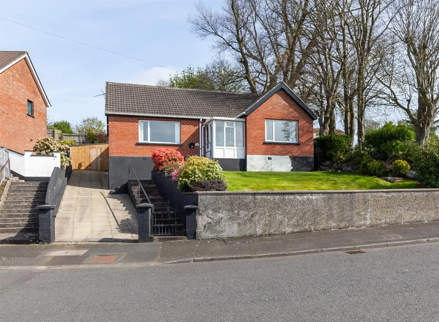 3 bedroom detached for sale at 3 Coolehill Park Newtownabbey BT36 5AA