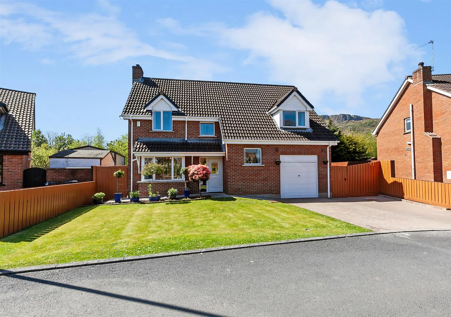 4 bedroom detached for sale at 65 Arthur Avenue Newtownabbey BT36 7EJ