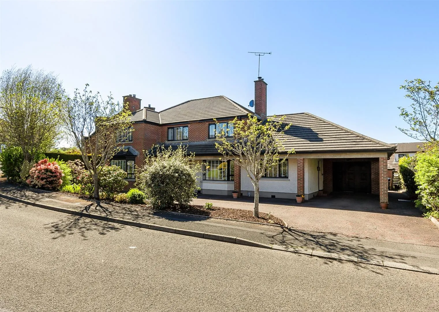 5 bedroom detached for sale at 30 Lylehill Green Templepatrick BT39 0BF
