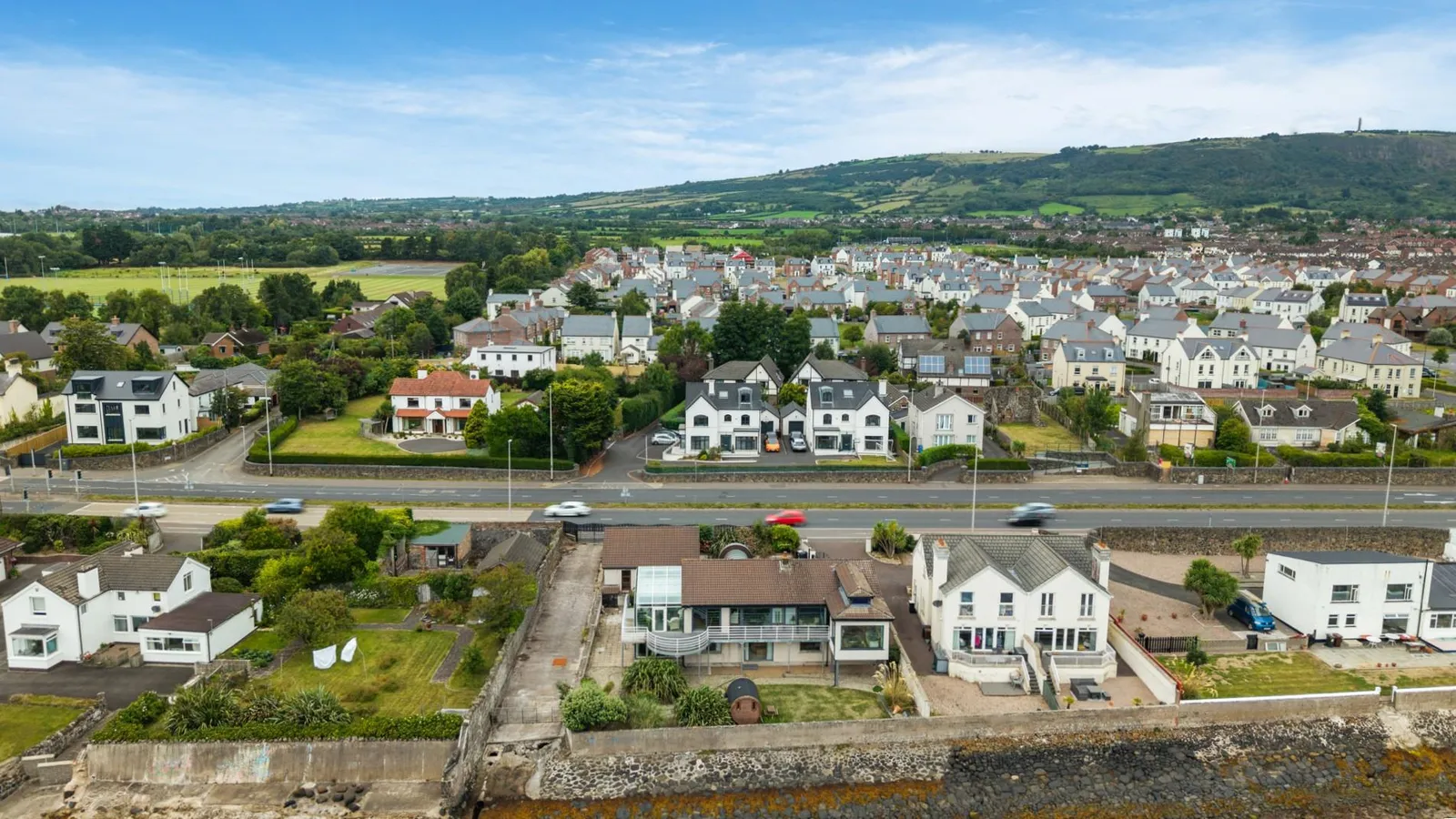 5 bedroom detached for sale at 34 Shore Road Carrickfergus BT38 8UE