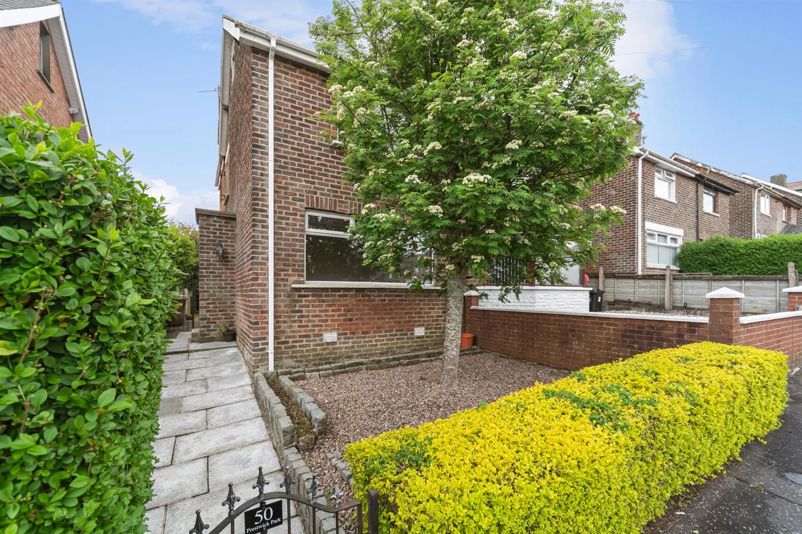 3 bedroom semi-detached for sale at 50 Prestwick Park Belfast BT14 6PJ