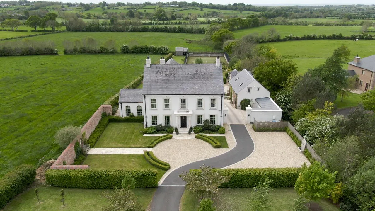 5 bedroom detached for sale at 'Cherryfields', 22 Cherryburn Road Templepatrick BT39 0JD