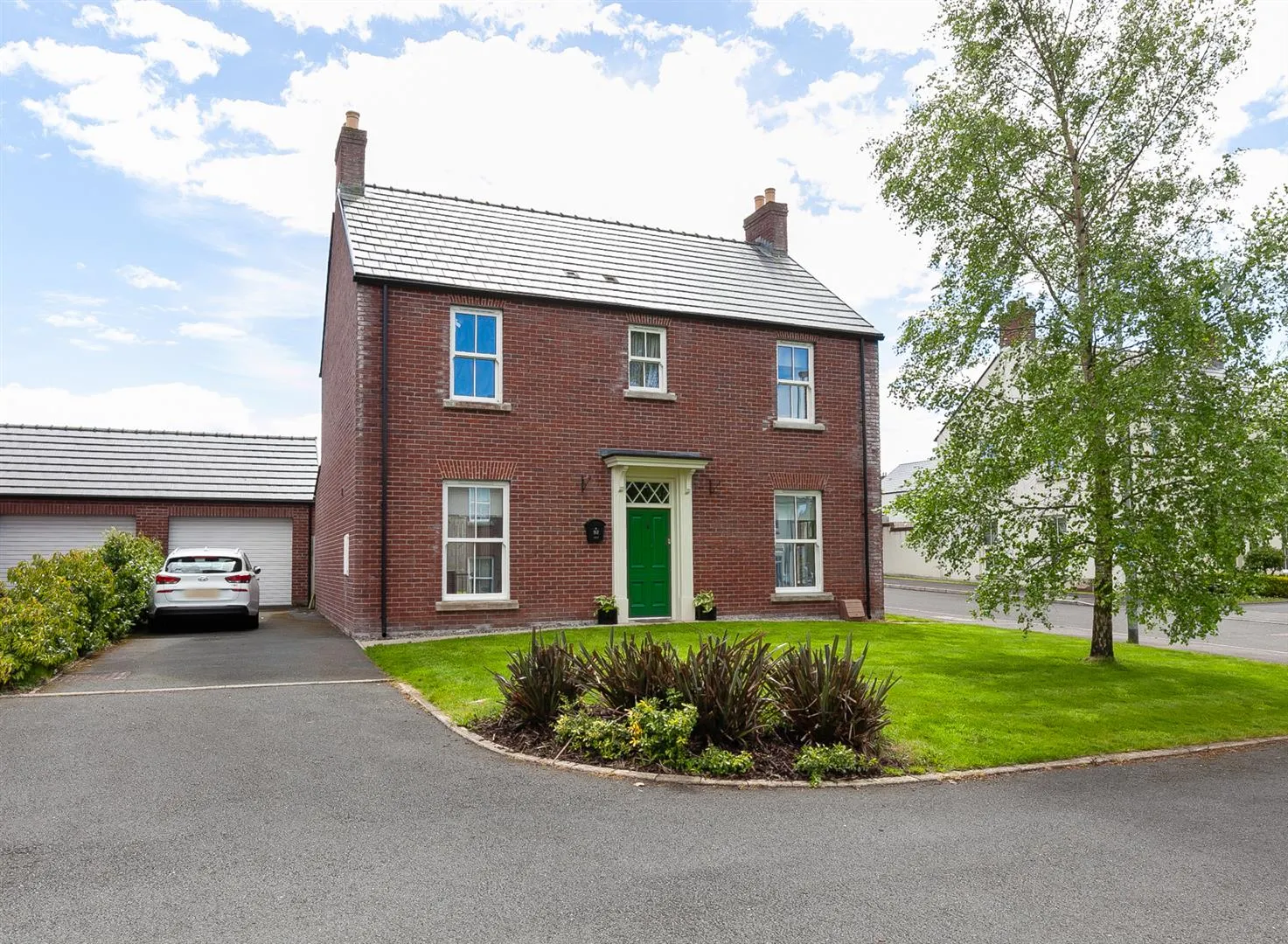 4 bedroom detached for sale at 92 Temple Hall Templepatrick BT39 0FH