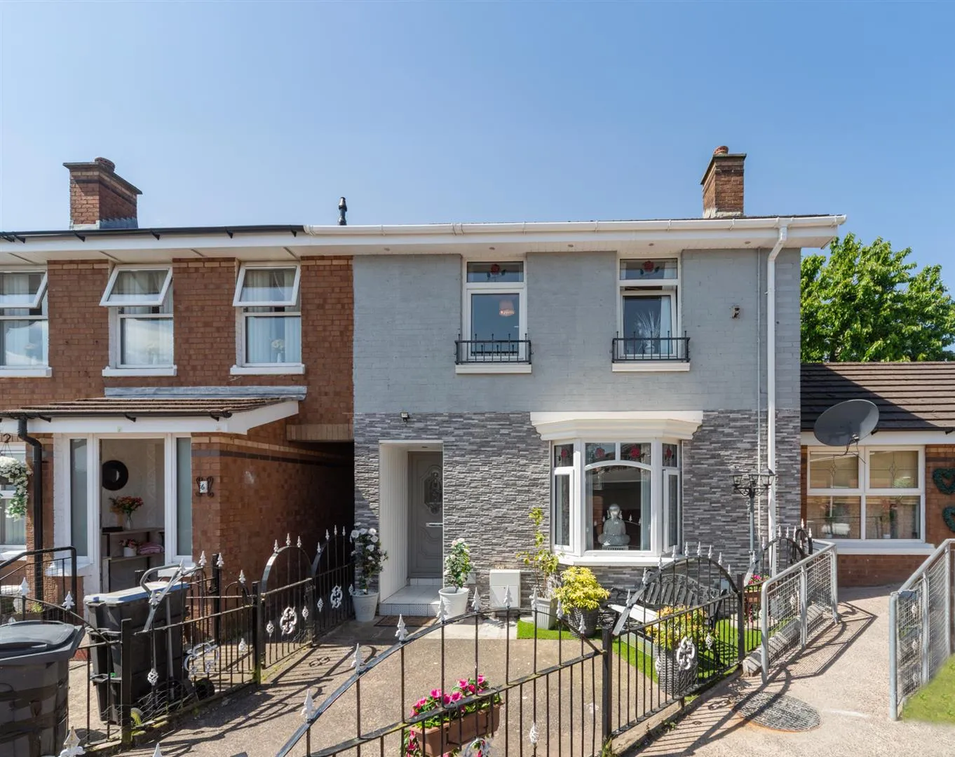 3 bedroom terraced for sale at 4 Valleyside Close Belfast BT12 7LH