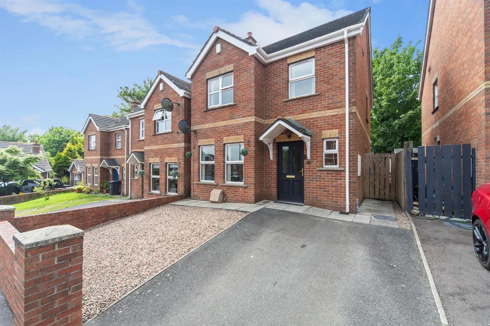 3 bedroom semi-detached for sale at 28 Wolfhill Manor Belfast BT14 8DE