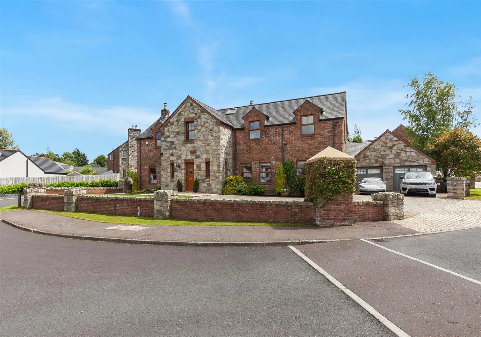 5 bedroom detached for sale at 11 Carnbank Templepatrick BT39 0FB