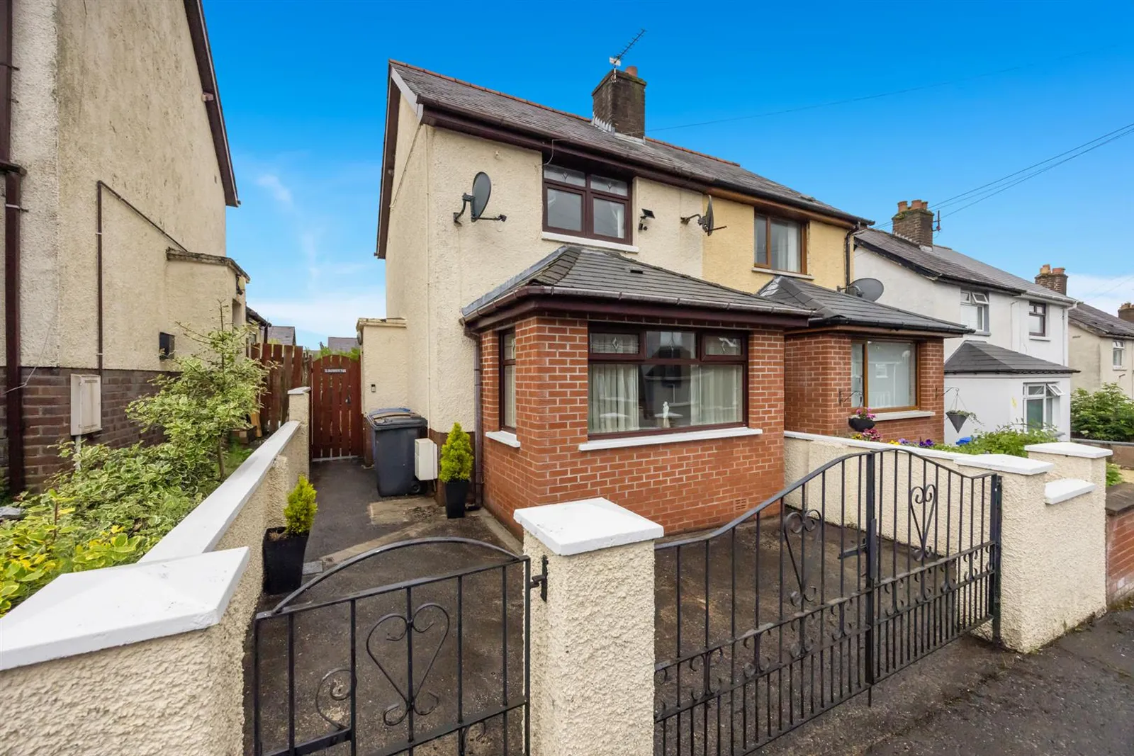 2 bedroom semi-detached for sale at 155 Joanmount Park Belfast BT14 6PG
