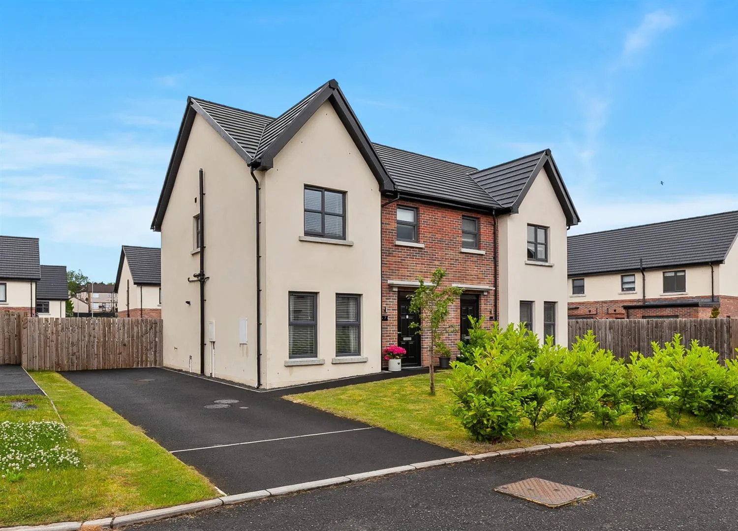 3 bedroom semi-detached for sale at 7 Carnlea Wood Lane Newtownabbey BT37 0WR