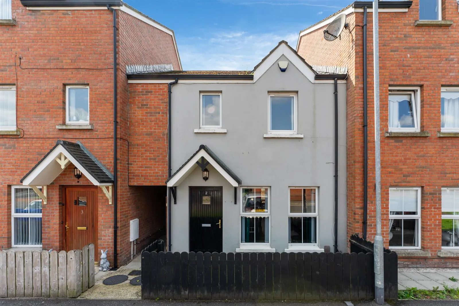 3 bedroom townhouse for sale at 2 Lawnbrook Square Belfast BT13 2AG