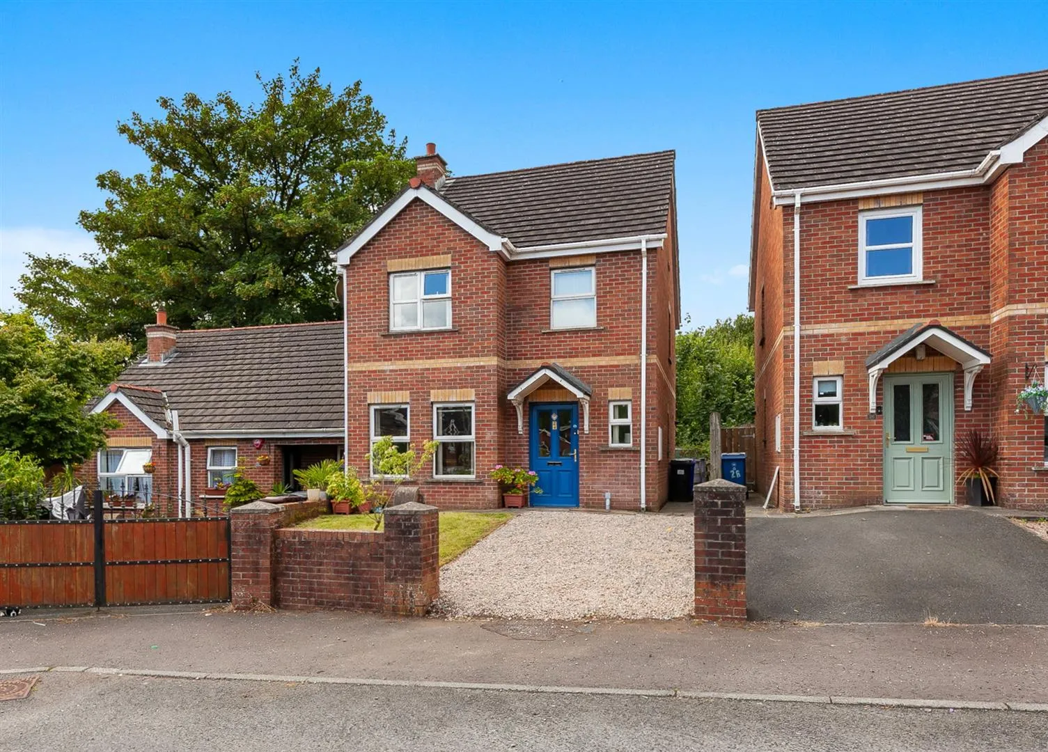 3 bedroom semi-detached for sale at 24 Wolfhill Manor Belfast BT14 8DE