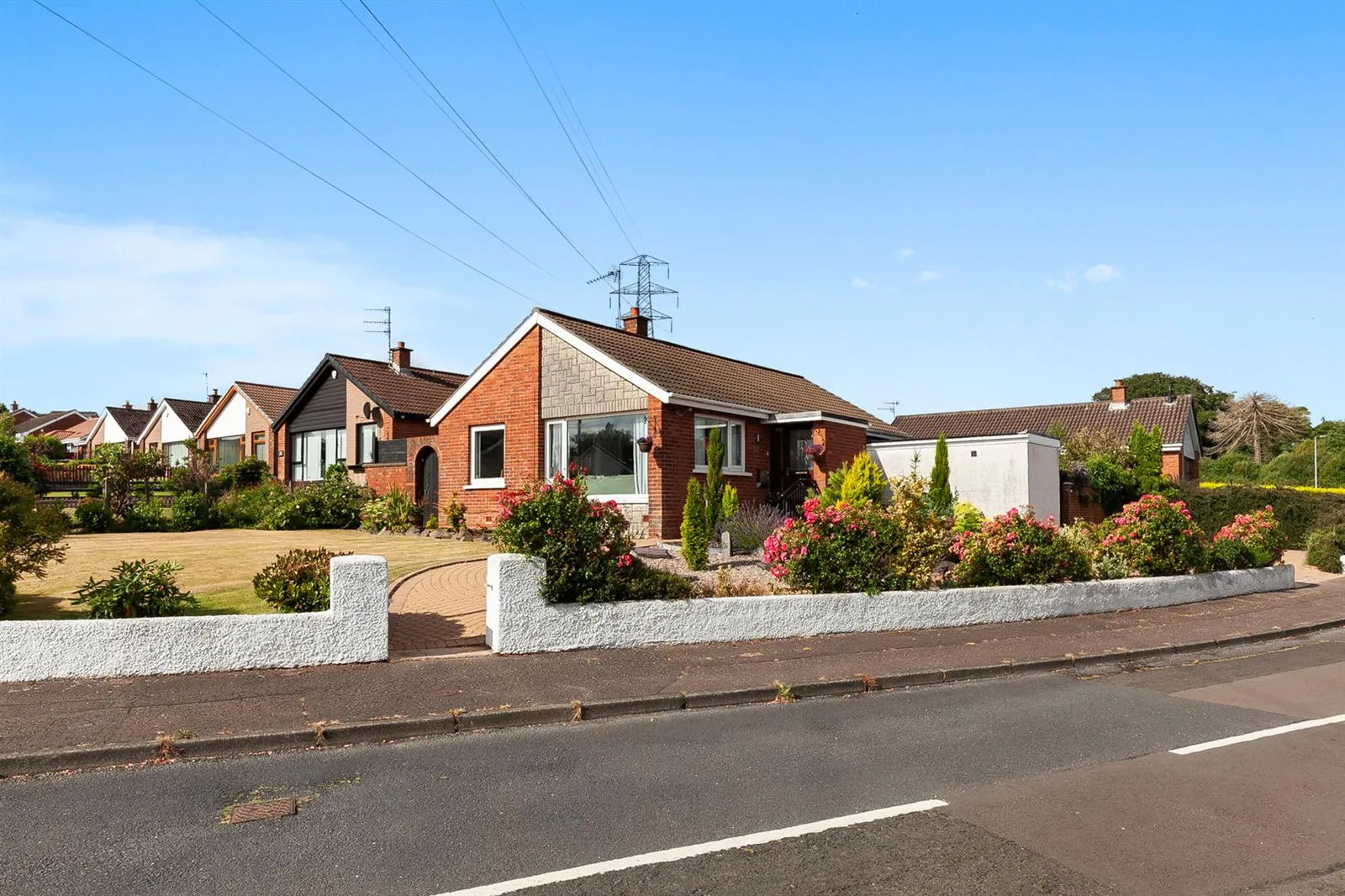 3 bedroom detached for sale at 15 Waverley Drive Newtownabbey BT36 6RX