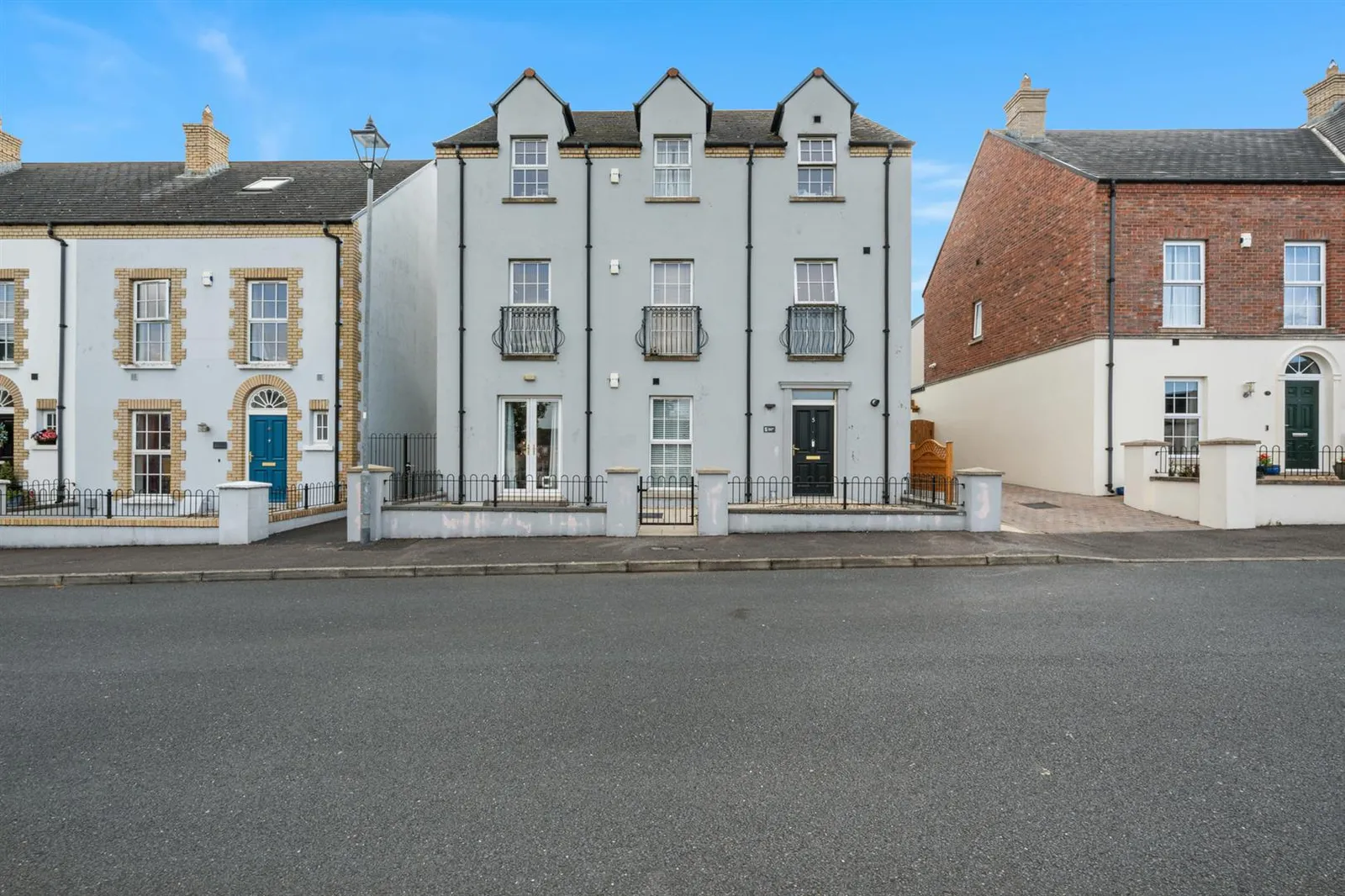 2 bedroom apartment to rent at 5 Blackrock Square Newtownabbey BT36 4NS