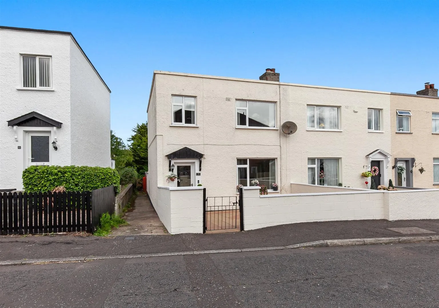 3 bedroom end terrace for sale at 54 Princes Crescent Newtownabbey BT37 0BB