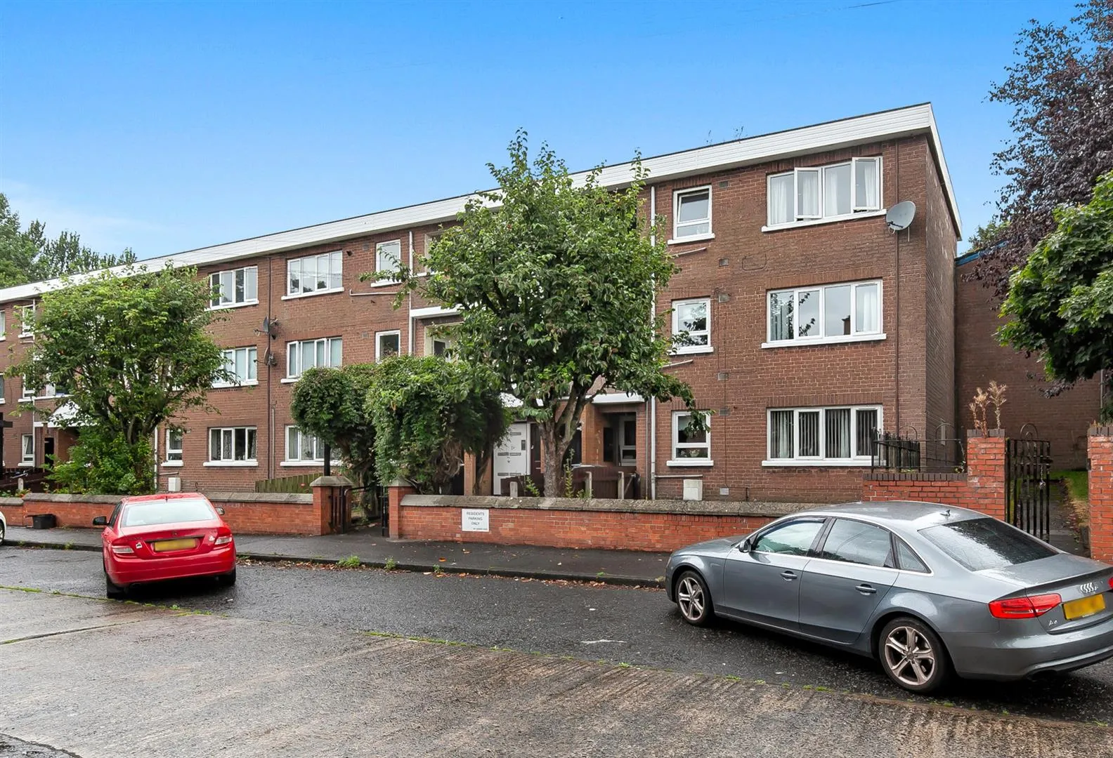 3 bedroom apartment to rent at Apartment 10, 165 Skegoneill Avenue Belfast BT15 3JS