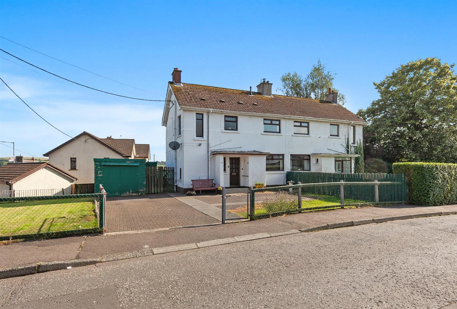 3 bedroom semi-detached to rent at 20 Margaret Avenue Ballyclare BT39 9HW
