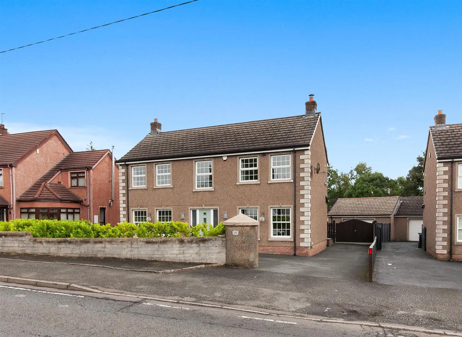 5 bedroom detached for sale at 143 Hillhead Road Ballyclare BT39 9LN