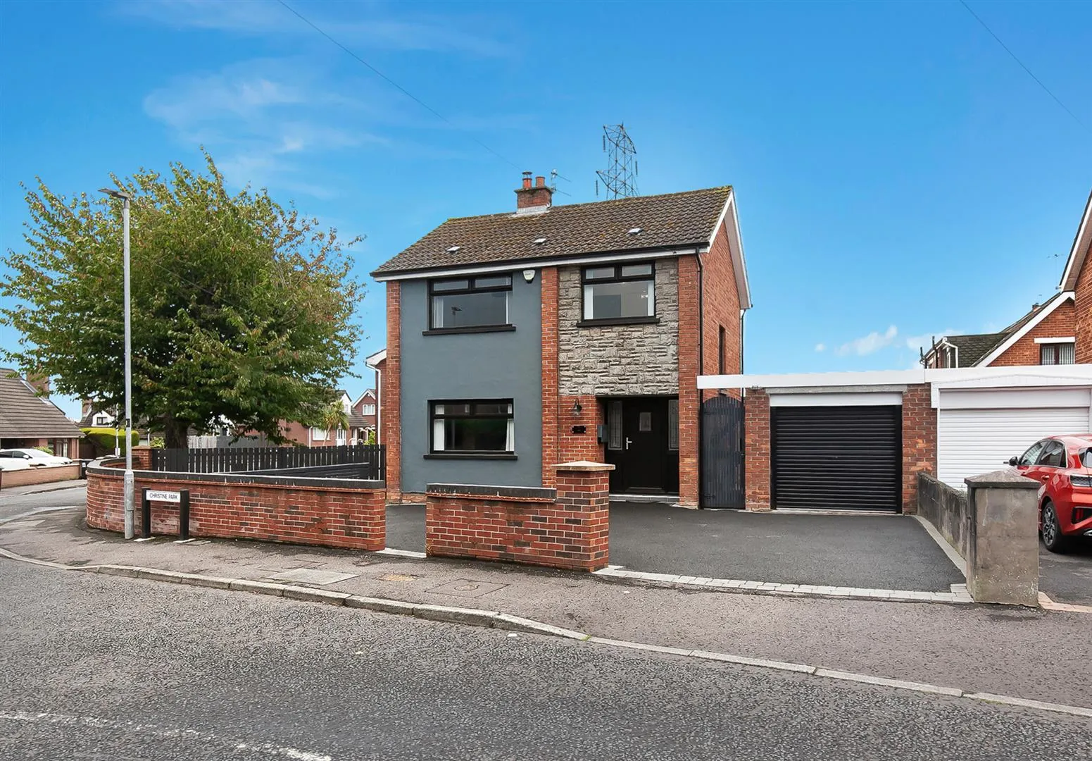 3 bedroom detached for sale at 2 Christine Park Newtownabbey BT36 6TD