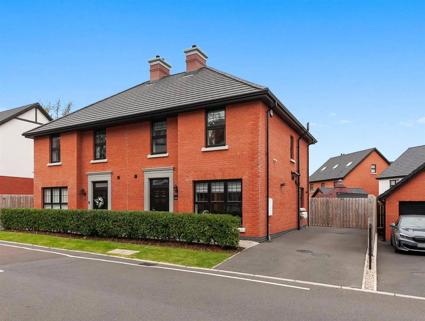 3 bedroom semi-detached for sale at 5 Oakfield Park Place Jordanstown BT37 0HP